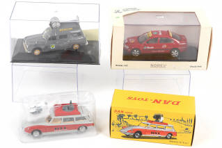 Lot 248 - DIVERS (7)