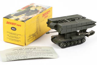 Lot 181 - DINKY TOYS (FRANCE) (1)