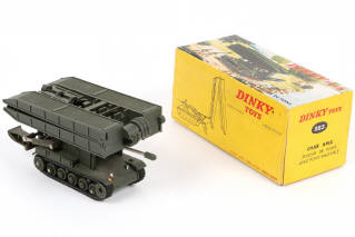 Lot 181 - DINKY TOYS (FRANCE) (1)