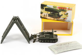 Lot 181 - DINKY TOYS (FRANCE) (1)