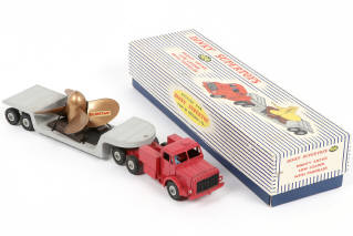 Lot 111 - DINKY TOYS (GB) (1)