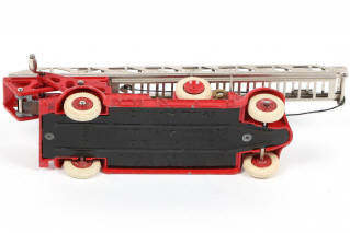 Lot 195 - DINKY TOYS (FRANCE) (1)