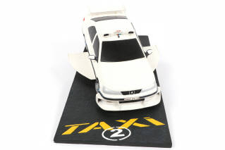 Lot 24 - LEELOO PRODUCTIONS (1)