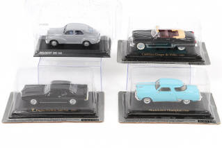 Lot 261 - DIVERS (16)