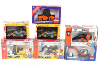 Lot 86 - DIVERS (9)