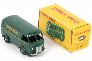Lot 188 - DINKY TOYS (FRANCE) (1)