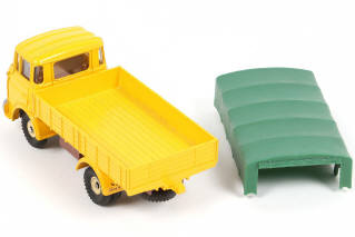 Lot 192 - DINKY TOYS (FRANCE) (1)