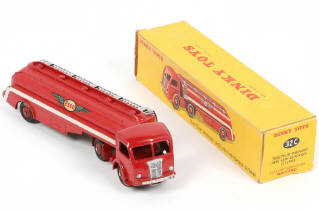 Lot 189 - DINKY TOYS (FRANCE) (1)