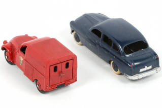 Lot 208 - DINKY TOYS (FRANCE) (2)