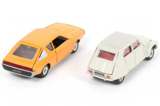 Lot 206 - DINKY TOYS (FRANCE) (2)