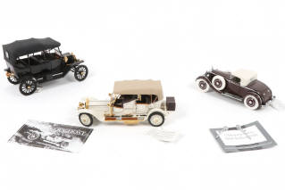 Lot 56 - FRANKLIN MINT (USA) (3)