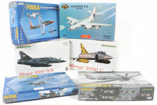 Lot 269 - DIVERS (6)