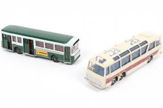Lot 216 - DINKY TOYS (2)