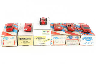 Lot 230 - DIVERS (6)