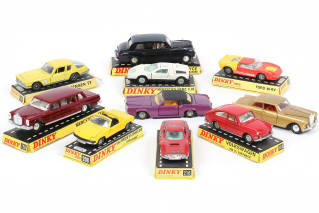 Lot 269 - DINKY TOYS (GB) (10)