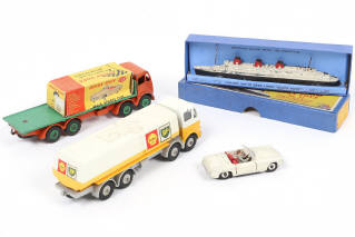 Lot 244 - DINKY TOYS (GB) (4)