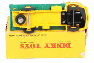 Lot 274 - DINKY TOYS (FRANCE) (1)