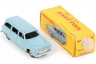 Lot 305 - DINKY TOYS (FRANCE) (1)