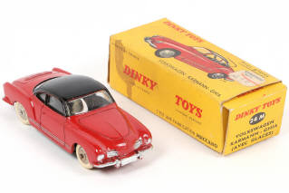 Lot 307 - DINKY TOYS (FRANCE) (1)