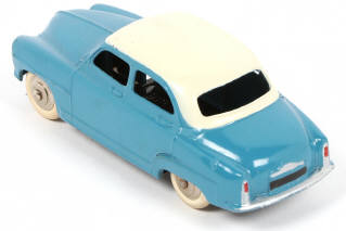 Lot 308 - DINKY TOYS (FRANCE) (1)
