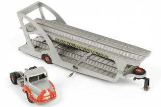Lot 316 - DINKY TOYS (FRANCE) (1)