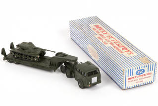 Lot 333 - DINKY TOYS (FRANCE) (1)