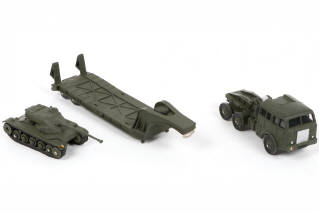 Lot 333 - DINKY TOYS (FRANCE) (1)