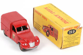 Lot 314 - DINKY TOYS (FRANCE) (1)