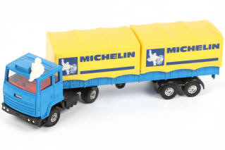 Lot 122 - CORGI TOYS (GB) (1)