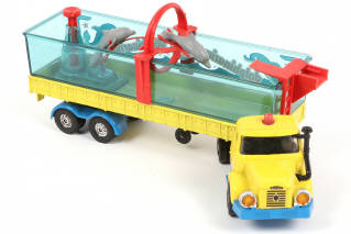 Lot 126 - CORGI TOYS (GB) (1)