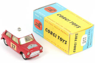 Lot 175 - CORGI TOYS (GB) (1)