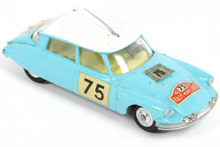 Lot 177 - CORGI TOYS (GB) (1)