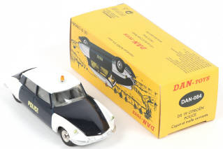 Lot 202 - DAN-TOYS (FRANCE) (3)
