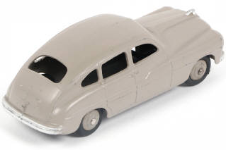 Lot 309 - DINKY TOYS (FRANCE) (1)