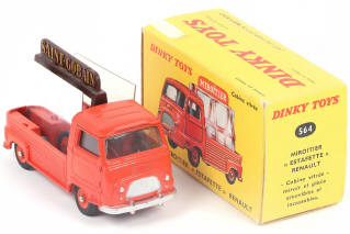 Lot 330 - DINKY TOYS (FRANCE) (1)