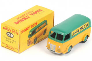 Lot 310 - DINKY TOYS (FRANCE) (1)