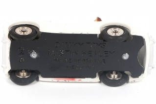 Lot 327 - DINKY TOYS (FRANCE) (1)