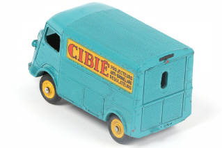 Lot 329 - DINKY TOYS (FRANCE) (1)