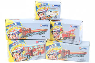 Lot 194 - CORGI TOYS (GB) (5)