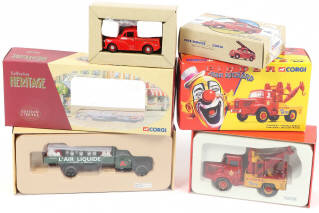Lot 192 - CORGI TOYS (GB) (5)