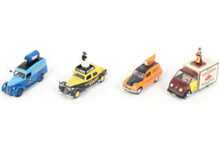 Lot 61 - DIVERS (26)