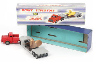Lot 287 - DINKY TOYS (GB) (1)