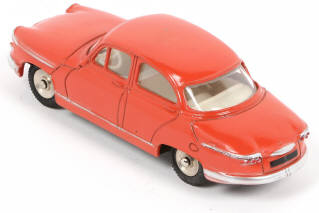 Lot 350 - DINKY TOYS (FRANCE) (1)