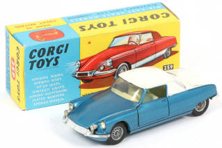 Lot 203 - CORGI TOYS (GB) (1)