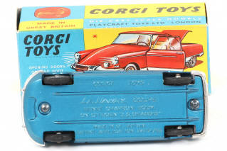Lot 203 - CORGI TOYS (GB) (1)