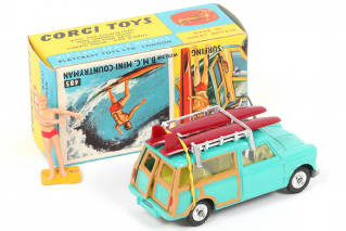 Lot 206 - CORGI TOYS (GB) (1)