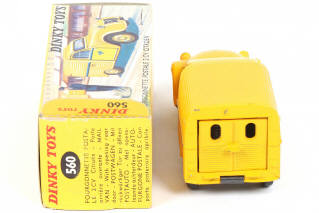 Lot 380 - DINKY TOYS (FRANCE) (1)