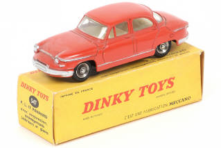 Lot 351 - DINKY TOYS (FRANCE) (1)