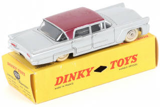 Lot 347 - DINKY TOYS (FRANCE) (1)