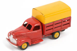 Lot 397 - DINKY TOYS (FRANCE) (1)